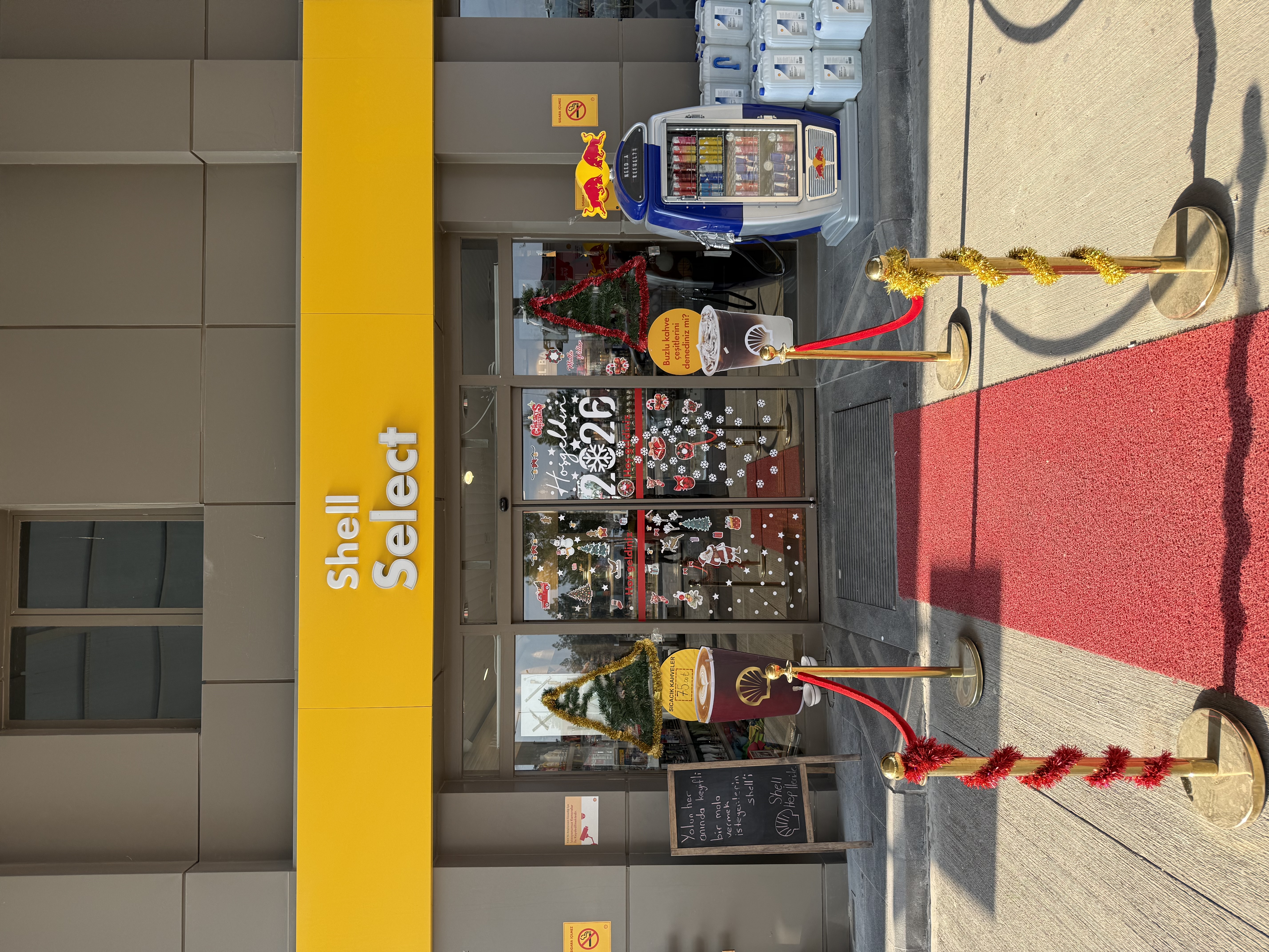 Batı Su Petrol İstasyonu